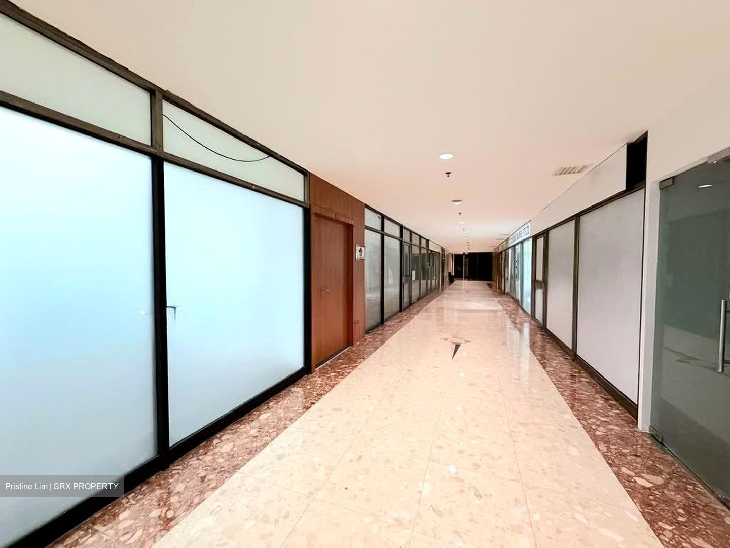 High Street Centre (D6), Office #557796651